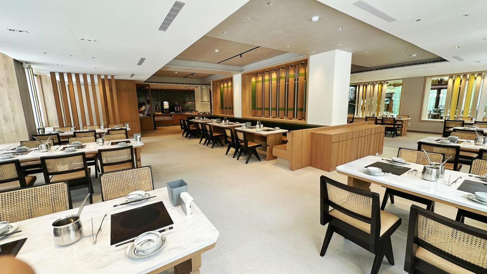 Hotel Royal Chihpin Wenquan Exterior foto The interior of the restaurant